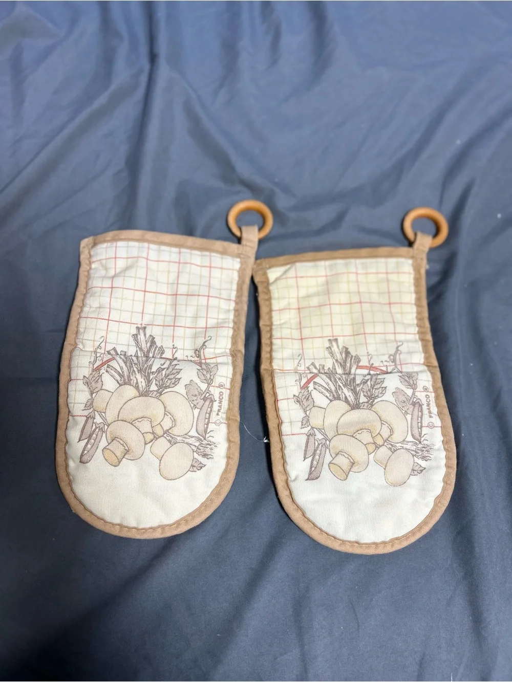 Vintage Franco Kitchen Oven Mitts Retro Mushroom And Vegetable Print 70s Cottage